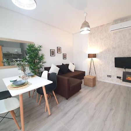 מאלגה Apartamentos Alamos מראה חיצוני תמונה